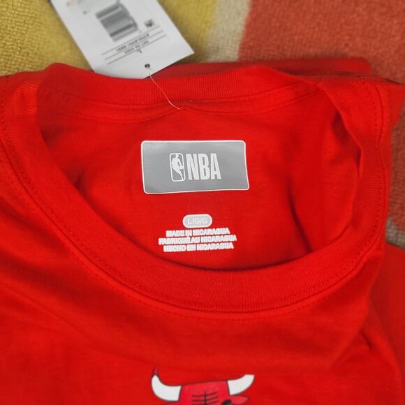 NBA CHICAGO BULLS T SHIRT SZ Large - Picture 5 of 5